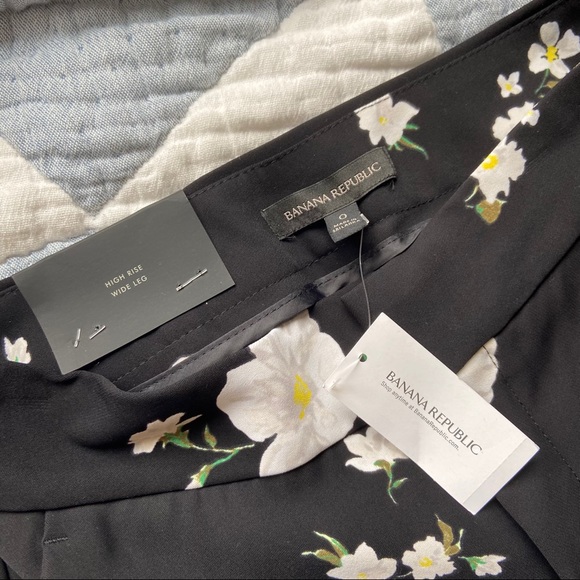 Banana Republic Wide Leg Pants - Picture 2 of 3